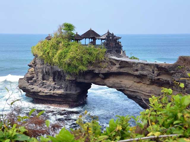 Pulau Karang Tanah Lot Bali