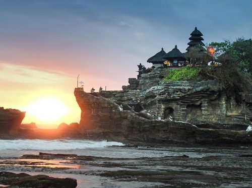 paket tour tanah lot